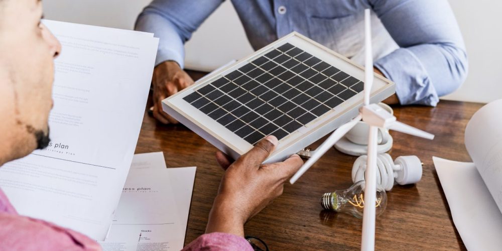 Comparativo: Energia Solar Fotovoltaica vs. Outras Fontes de Energia