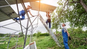 O Processo de Instalação de Energia Solar com a Raiz Energy